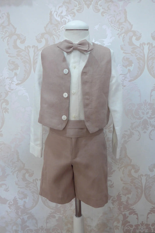 Conjunto camisa lino beig, short, fajín chaleco y pajarita rosa maquillaje - PARDALETS