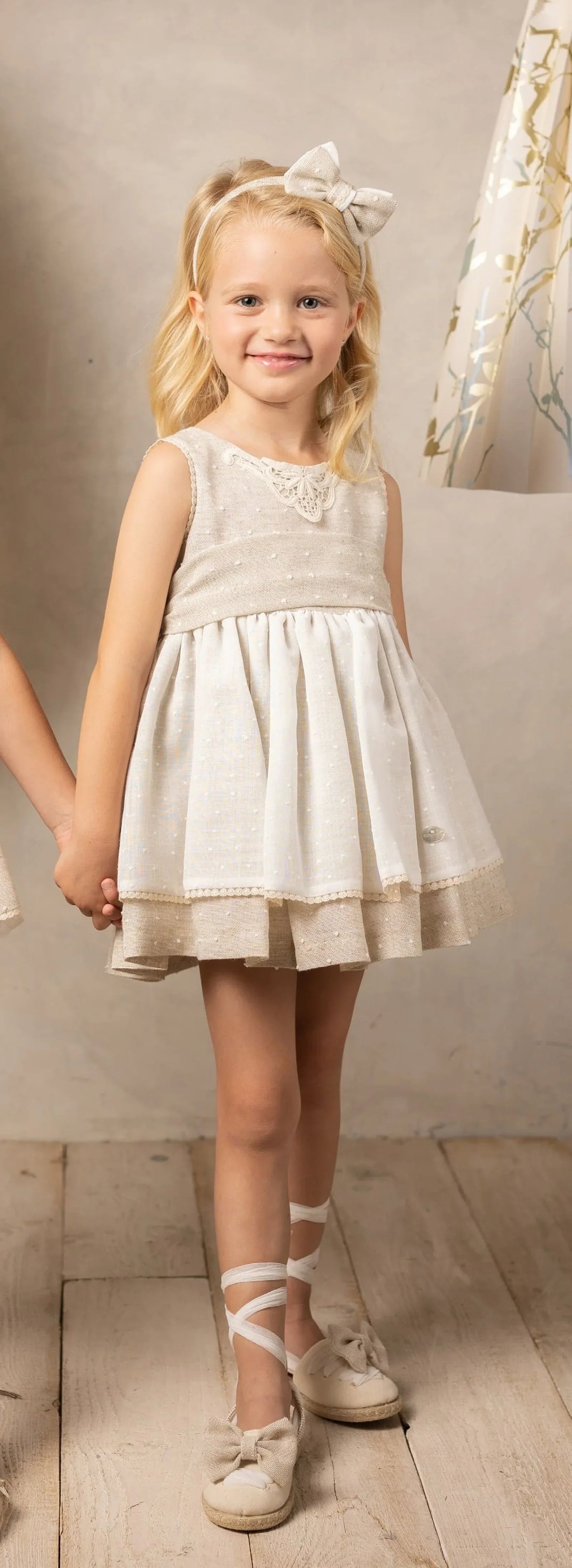 Vestido arena con topitos "Perla" - PARDALETS