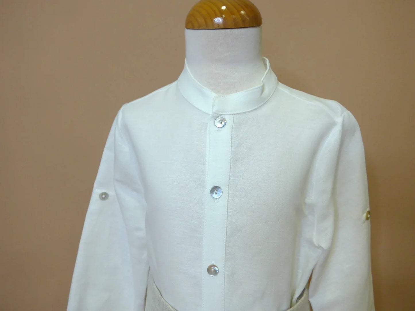 Conjunto camisa beig, short y fajín lino tostado - PARDALETS