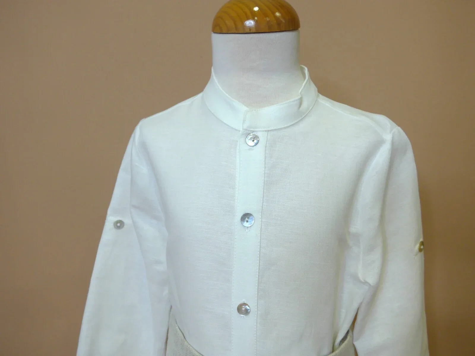 Conjunto camisa beig, short y fajín lino tostado - PARDALETS
