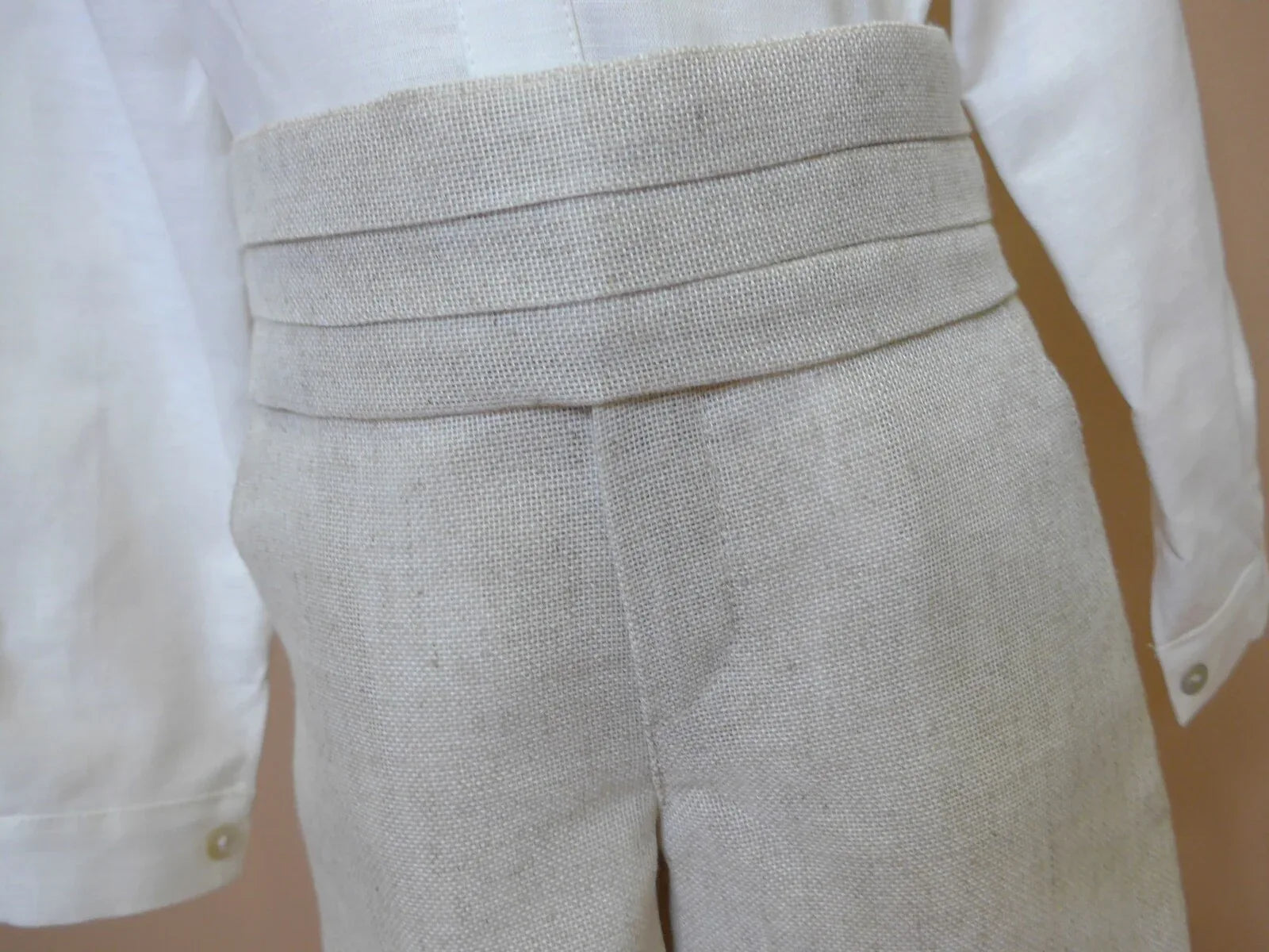 Conjunto camisa beig, short y fajín lino tostado - PARDALETS