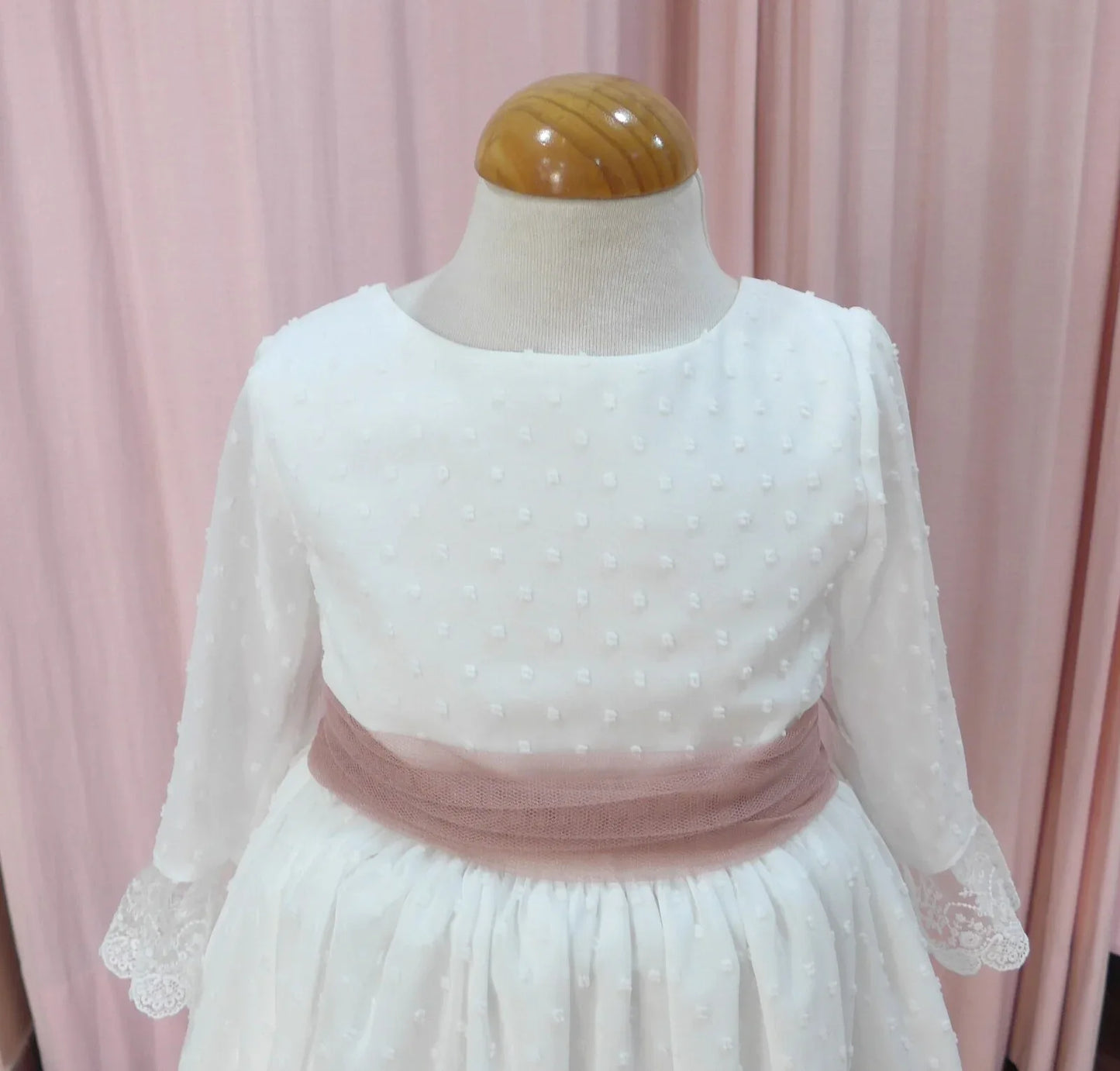 Vestido plumeti gasa blanca y fajin rosa empolvado GAIA - PARDALETS
