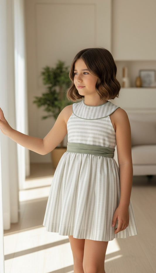 Vestido rayas verdes con fajin y lazada verde