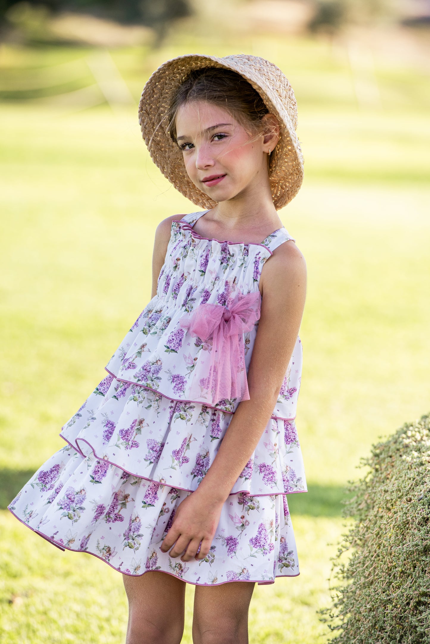 Vestido haditas y flores malvas "Artesania"