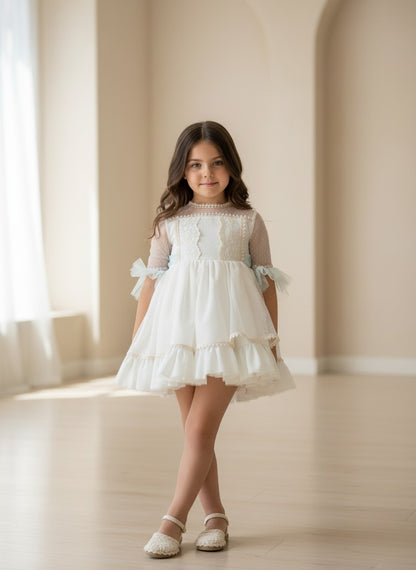 Vestido tul beig y volantes tul verde