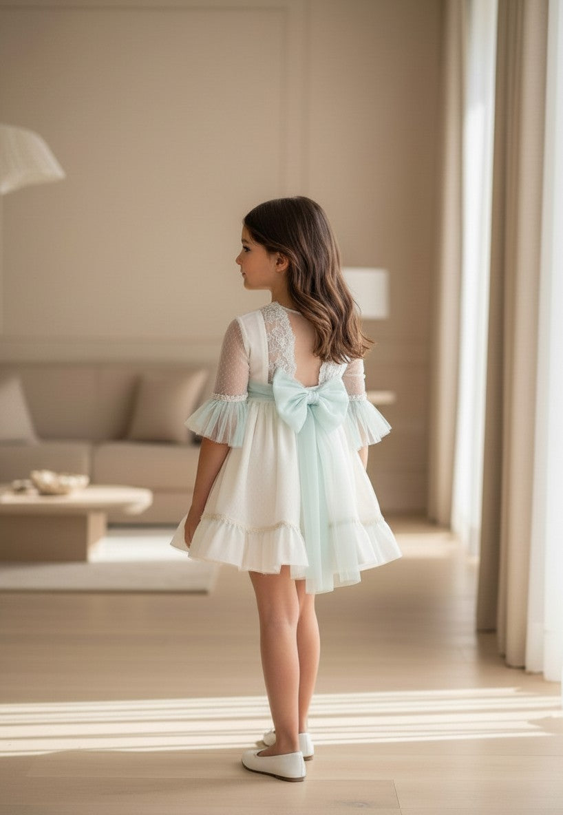 Vestido tul beig y volantes tul verde