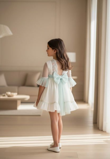 Vestido tul beig y volantes tul verde