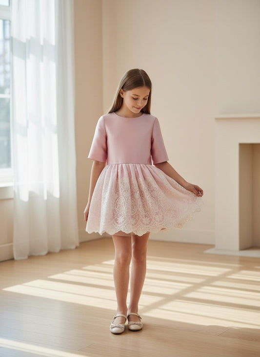 Vestido cuerpo mikado rosa y falda tul bordado beig