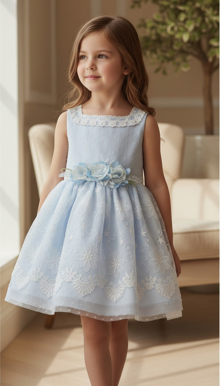 Vestido celeste tul bordado
