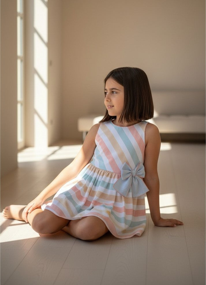 Vestido rayas horizontales y lazo vichy