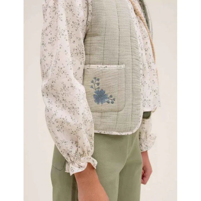 Camisa beig con flores verdes - PARDALETS