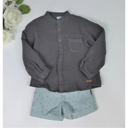 Conjunto camisa gris y short verde - PARDALETS