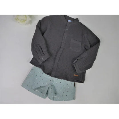 Conjunto camisa gris y short verde - PARDALETS
