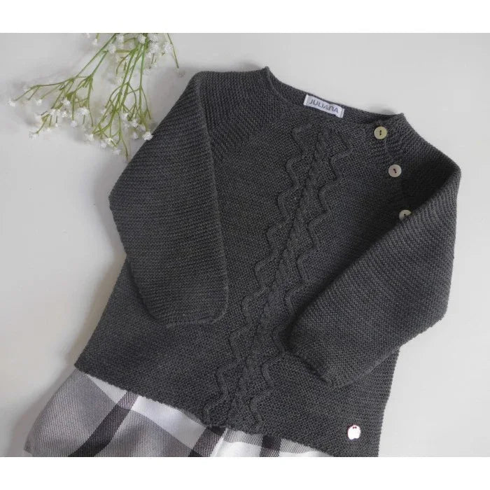Conjunto sueter gris short de cuadros - PARDALETS