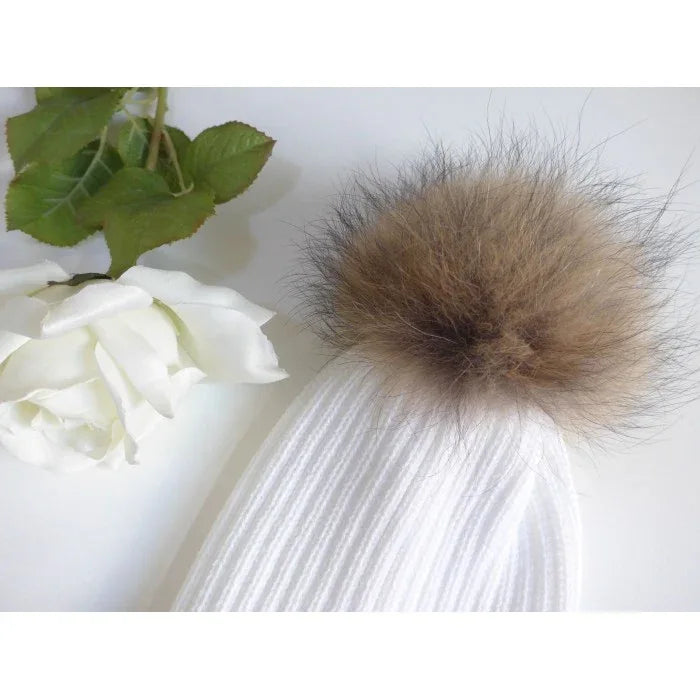 Gorro canale blanco pompon pelo natural - PARDALETS