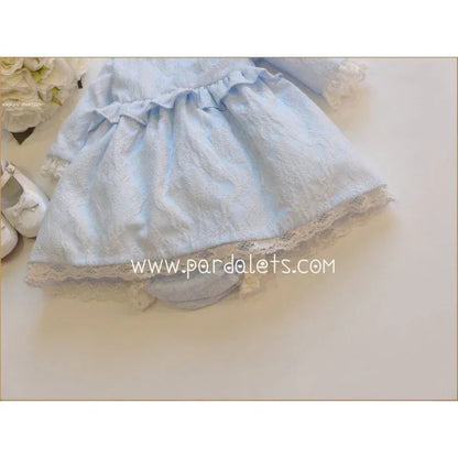 Jesusito brocado azul con puntilla beig clarito - PARDALETS