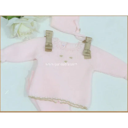 Jubon lana rosa con lazos camel, polaina y capota - PARDALETS