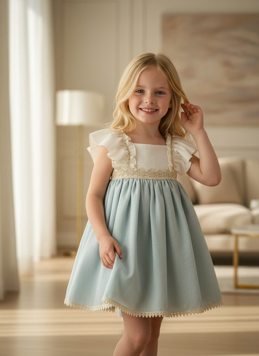 Vestido talle alto con volantes y falda color verde hielo