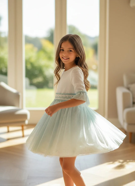 Vestido tul verde manga con volante