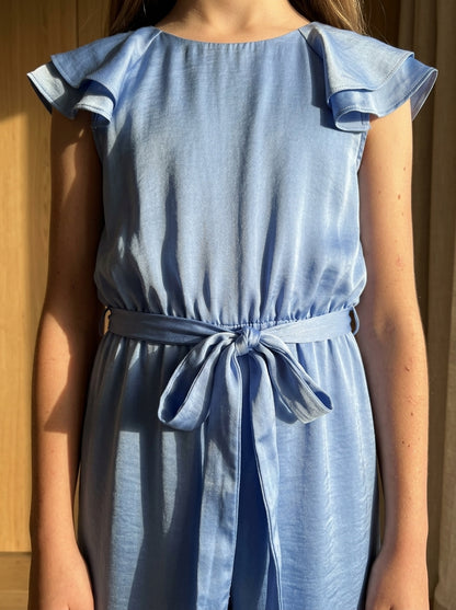 Mono junior saten azul con volantes