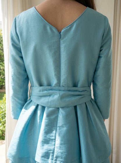 Vestido seda salvaje turquesa con dos volantes