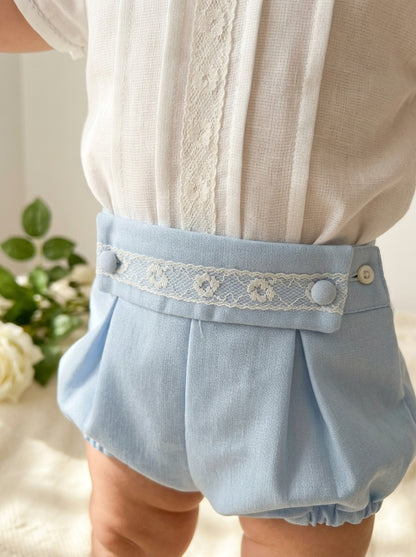 Conjunto camisa y bombacho celeste