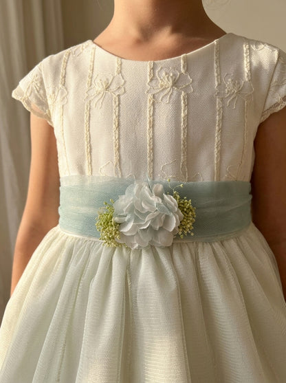 Vestido infantil verde empolvado y beig
