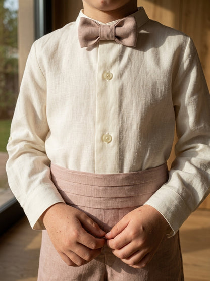 Conjunto camisa lino con pajarita rosa y short lino rosa empolvado fajin tablas