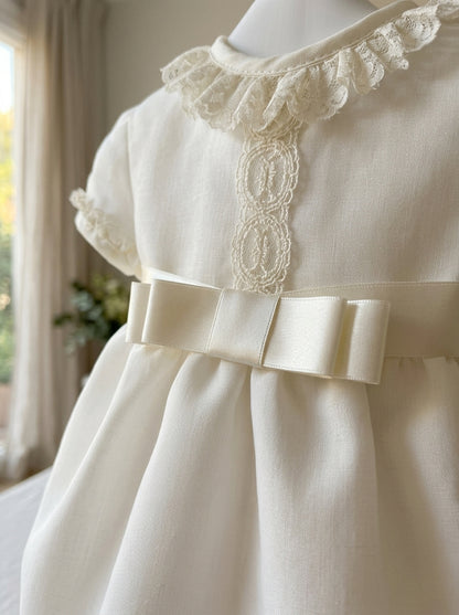 Pelele triple organza con puntilla y capota