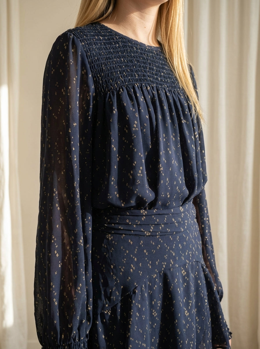 Conjunto blusa y falda gasa azul marino con detalles dorados