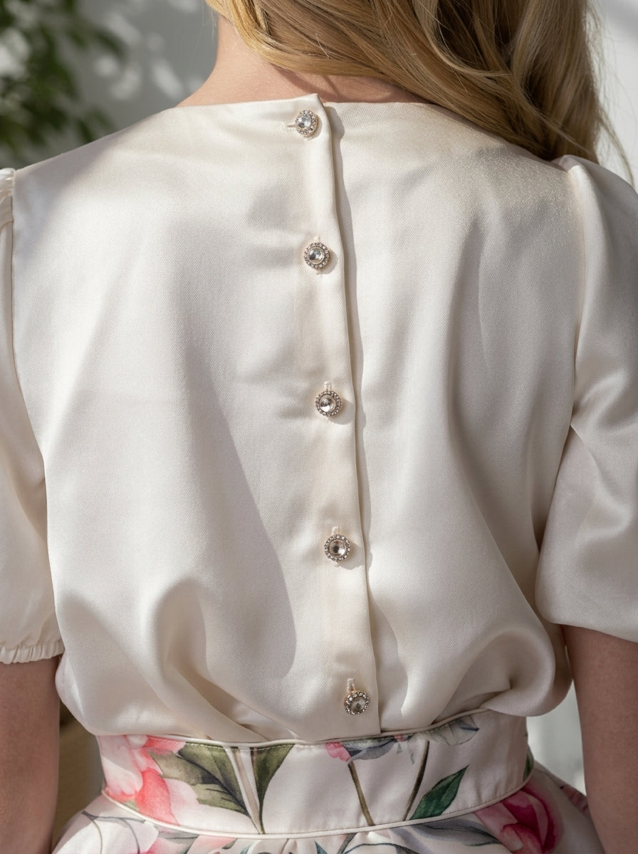 Conjunto blusa saten beig y falda estampada flores con rosetón