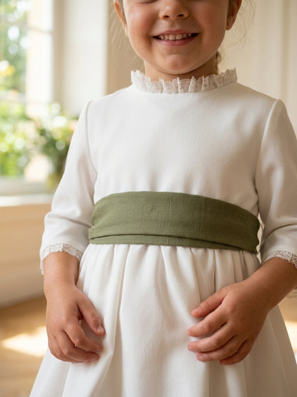 Vestido blanco con puntillas