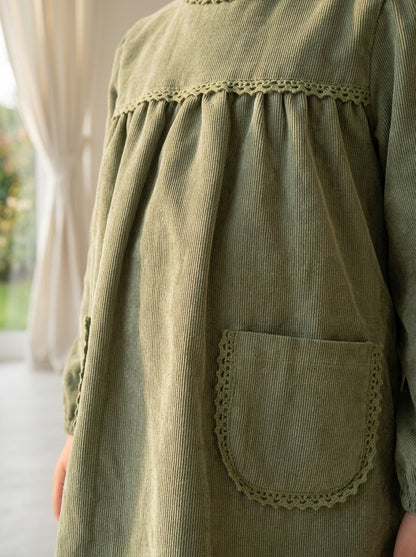Vestido verde botella de pana