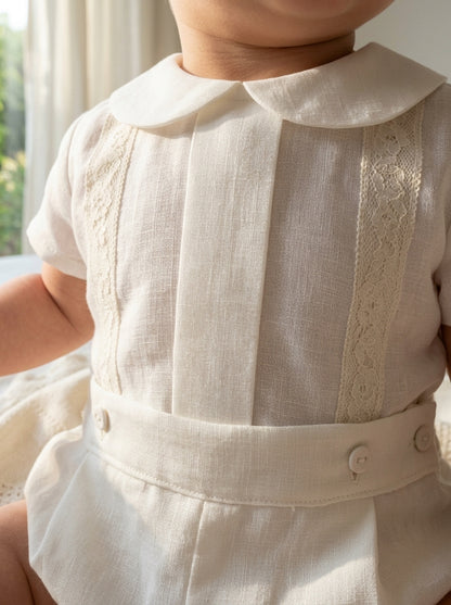 Conjunto camisa manga corta y bombacho lino con puntillas