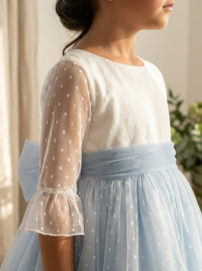 Vestido tul de plumeti blanco y azul manga francesa