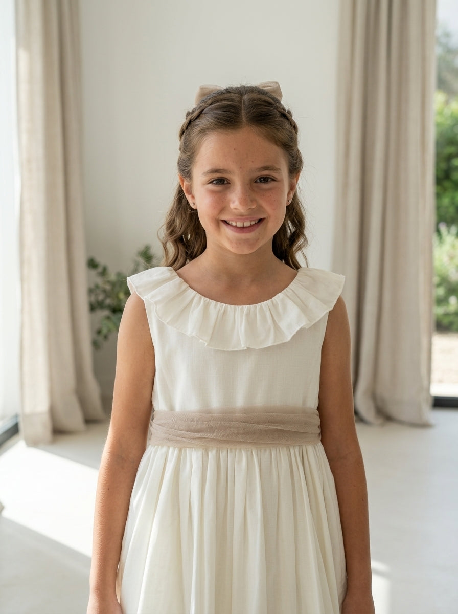 Vestido beig y fajin lino tostado