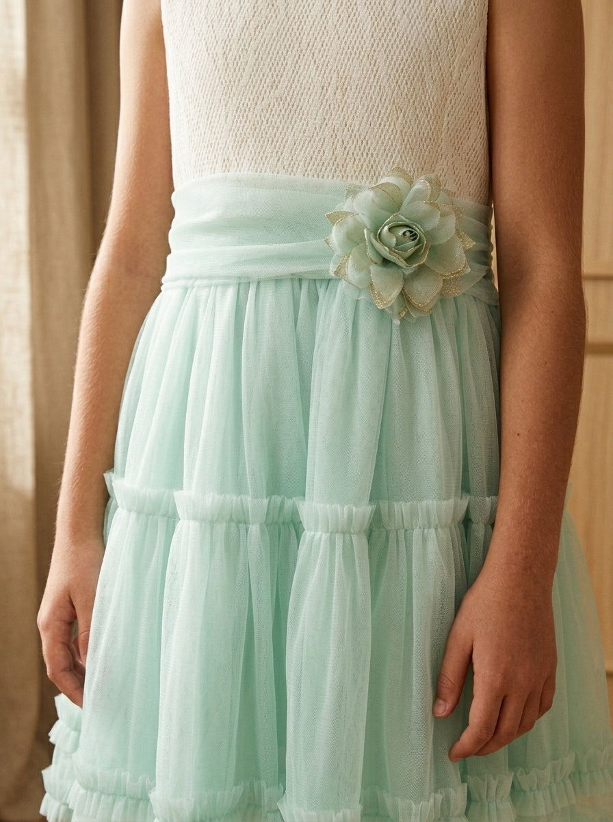 Vestido cuerpo brocado verde y falda tul verde mint