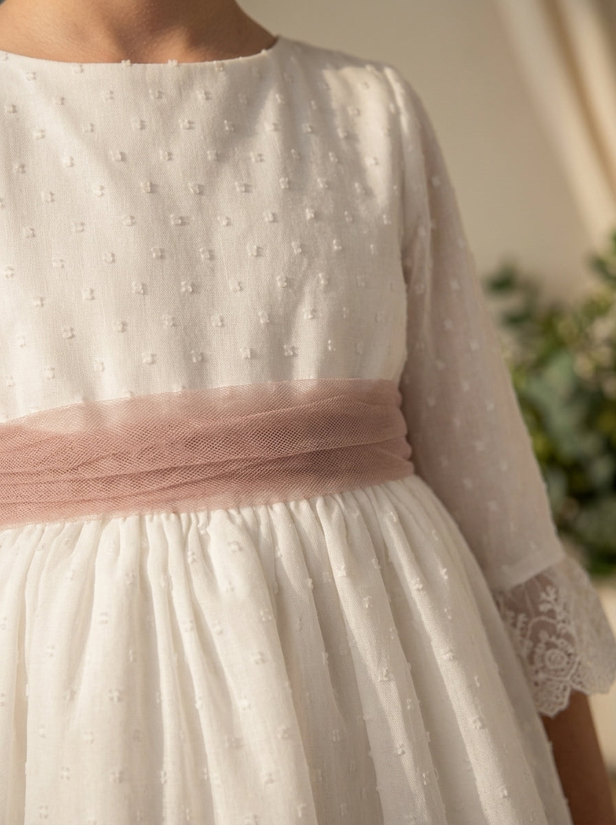 Vestido plumeti gasa blanca y fajin rosa empolvado GAIA