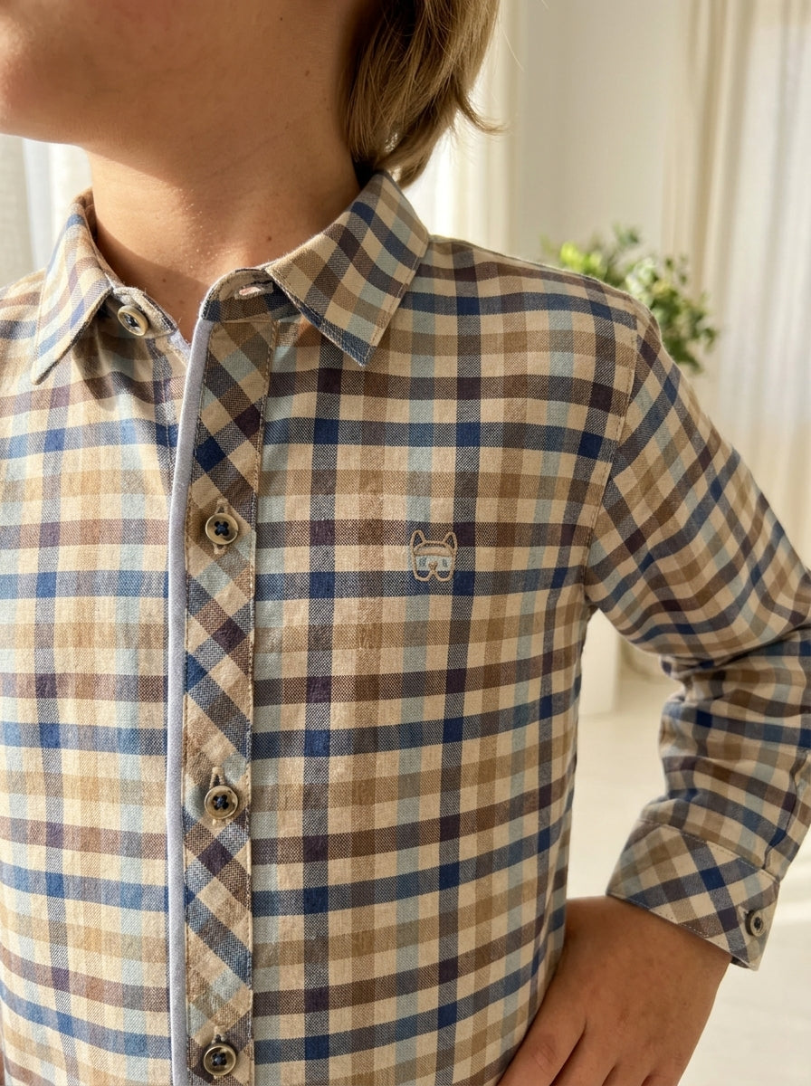 Camisa cuadros azules y marrones y short azul "Virginia"