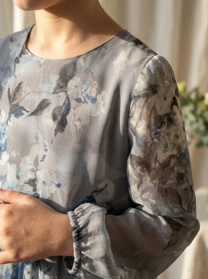 Vestido gasa estampado gris