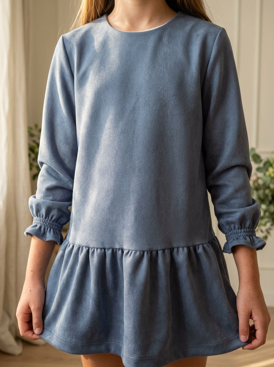 Vestido azul con cuello cuadros desmontable