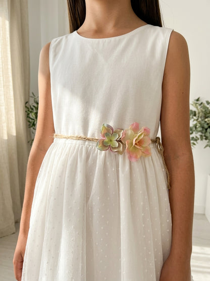 Vestido de tul blanco con flores