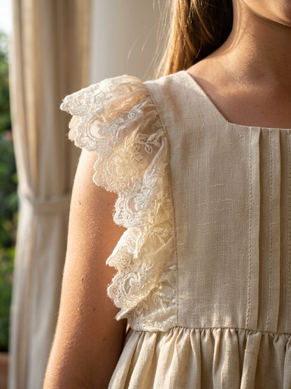 Vestido lino camel con puntilla
