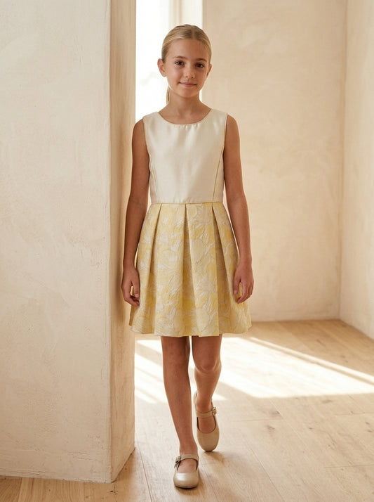 Vestido dorado y falda brocado flores amarillas y doradas