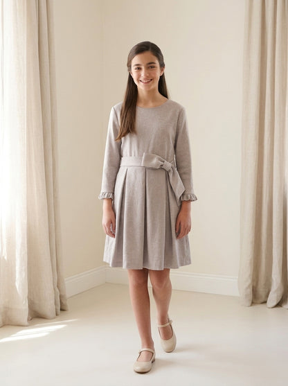 Vestido antelina brocada gris con lazo lateral