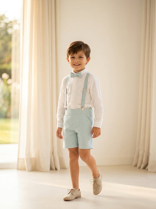 Conjunto camisa lino, short, tirantes y pajarita verde