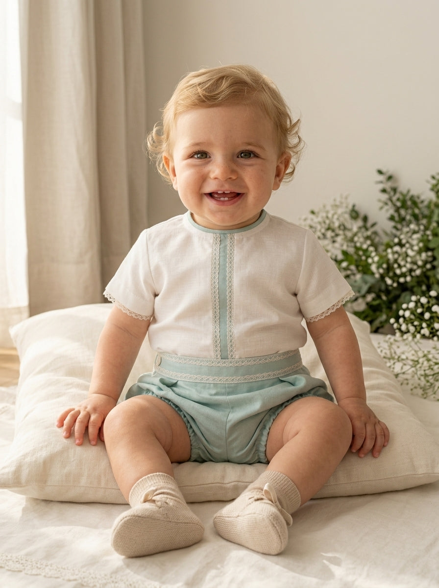 Conjunto camisa beig y bombacho lino verde empolvado
