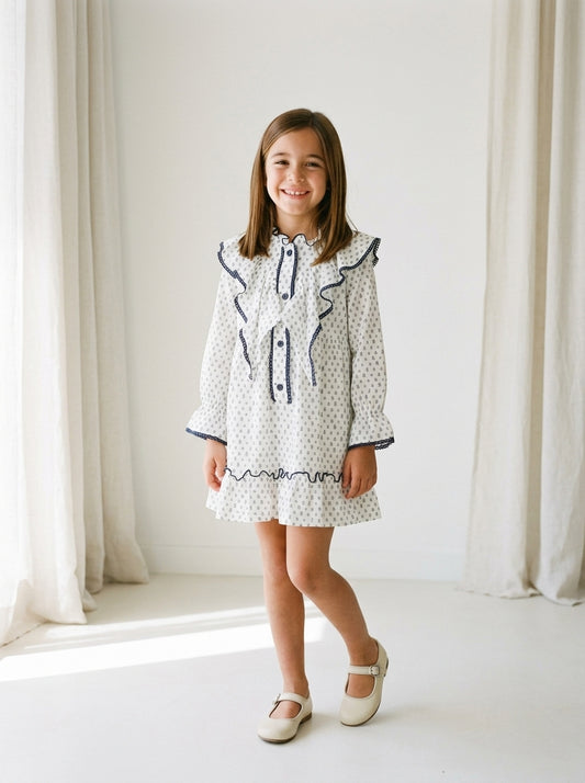 Vestido blanco con flores marino