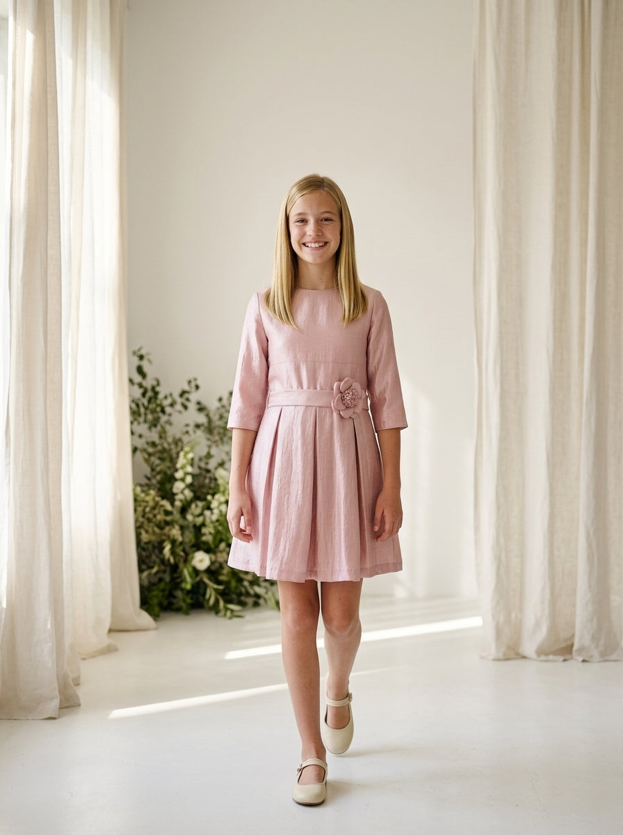 Vestido rosa con manga francesa