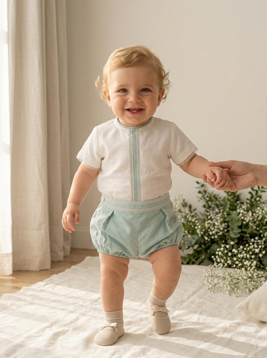Conjunto camisa beig y bombacho lino verde empolvado